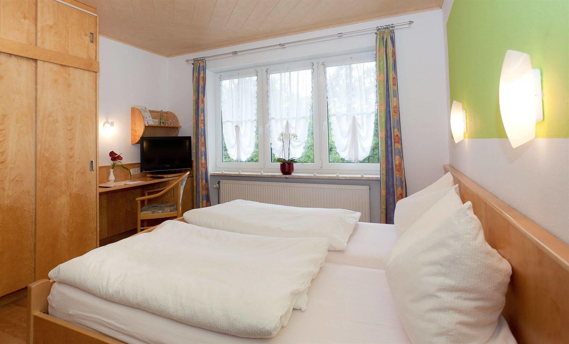 Landgasthof Am Sonnenhang Vohenstrauss Exteriér fotografie